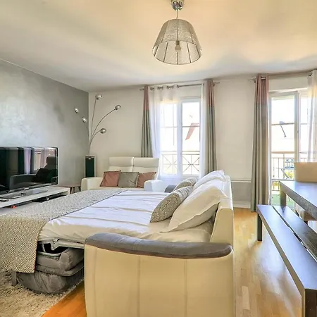 Les Scandinaves Апартаменты